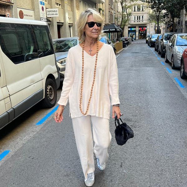 πV-Neck Top & Wide-Leg Pants 2-Piece Set