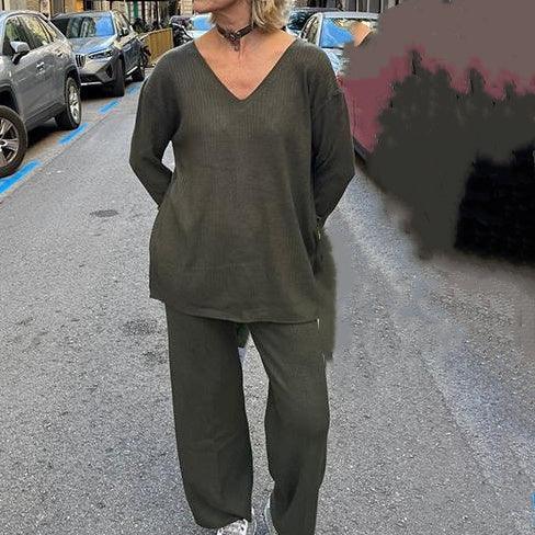 πV-Neck Top & Wide-Leg Pants 2-Piece Set