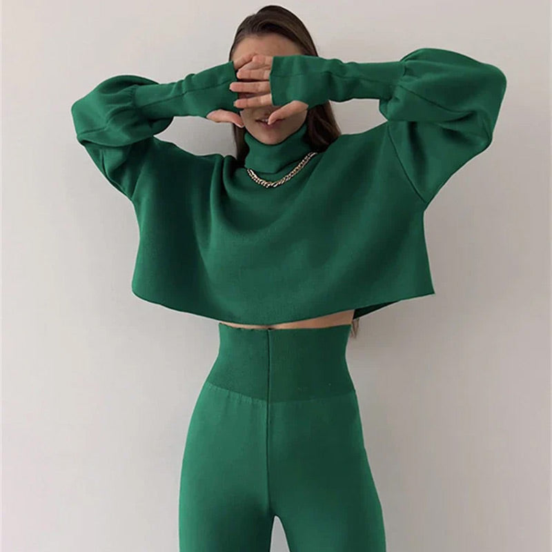 🔥Early Black Friday Sale:50% OFF🔥Women's Long-sleeve High Neck Crop Top and Pants Set