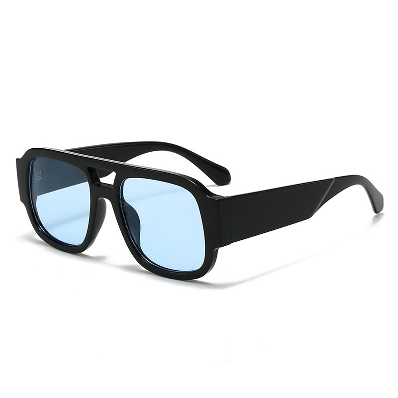 Stylish Aviator Sunglasses with UV Protection