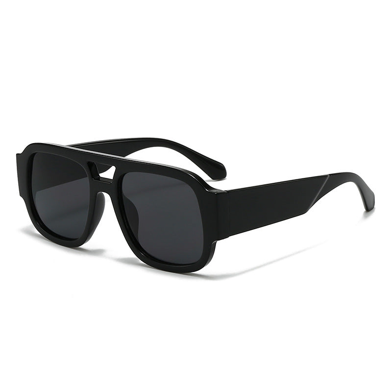 Stylish Aviator Sunglasses with UV Protection