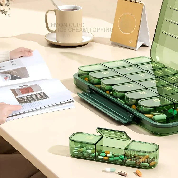 🌟Thoughtful Gift🎁Small Portable Medicine Cabinet