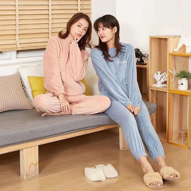 🔥Early Black Friday Sale:50% OFF🔥Women’s Loose Warm Coral Plush Pajamas Set