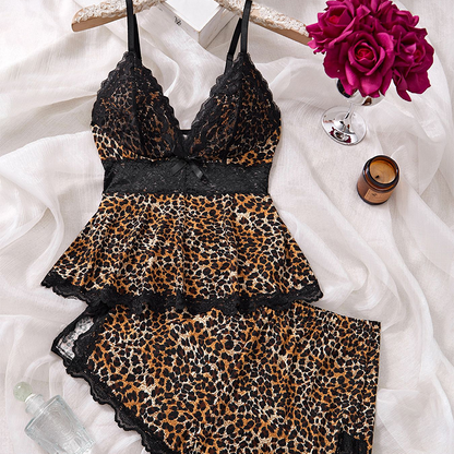 💜 LAST DAY PROMOTION - 50%OFF💜Womens Comfortable Wireless BraLace Trimmed V-Neck Camisole & Shorts Sleepwear Set