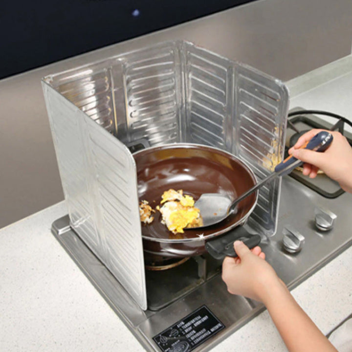 🛡️ BUY 1 GET 1 FREE! 🍳 Kitchen Oil Splatter Guard - Heat-Resistant & Flexible Silicone, Easy to Clean & Reusable for Frying/Cooking 🔥✨