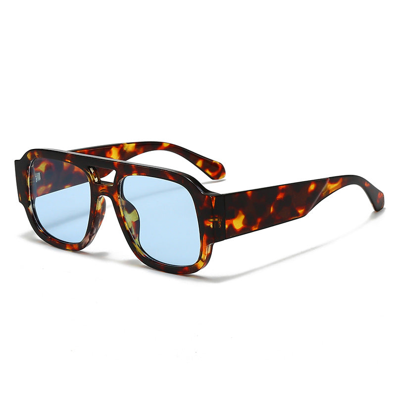 Stylish Aviator Sunglasses with UV Protection