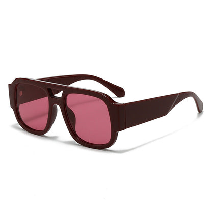 Stylish Aviator Sunglasses with UV Protection