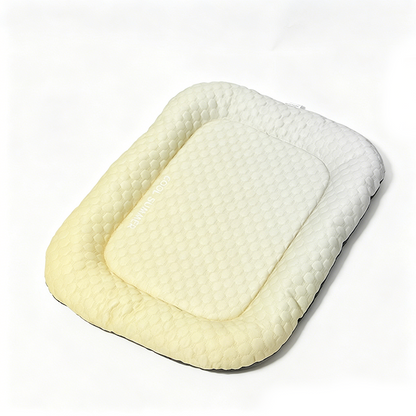 ❄️Cooling Gel Mat for Pets – No refrigeration needed, instant heat relief. Breathable, non‑toxic. Helps pets sleep cool all summer!